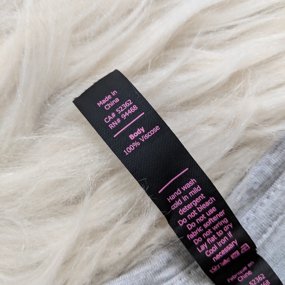 Betsey Johnson Performance Velvet Love Top - Picture 5 of 6